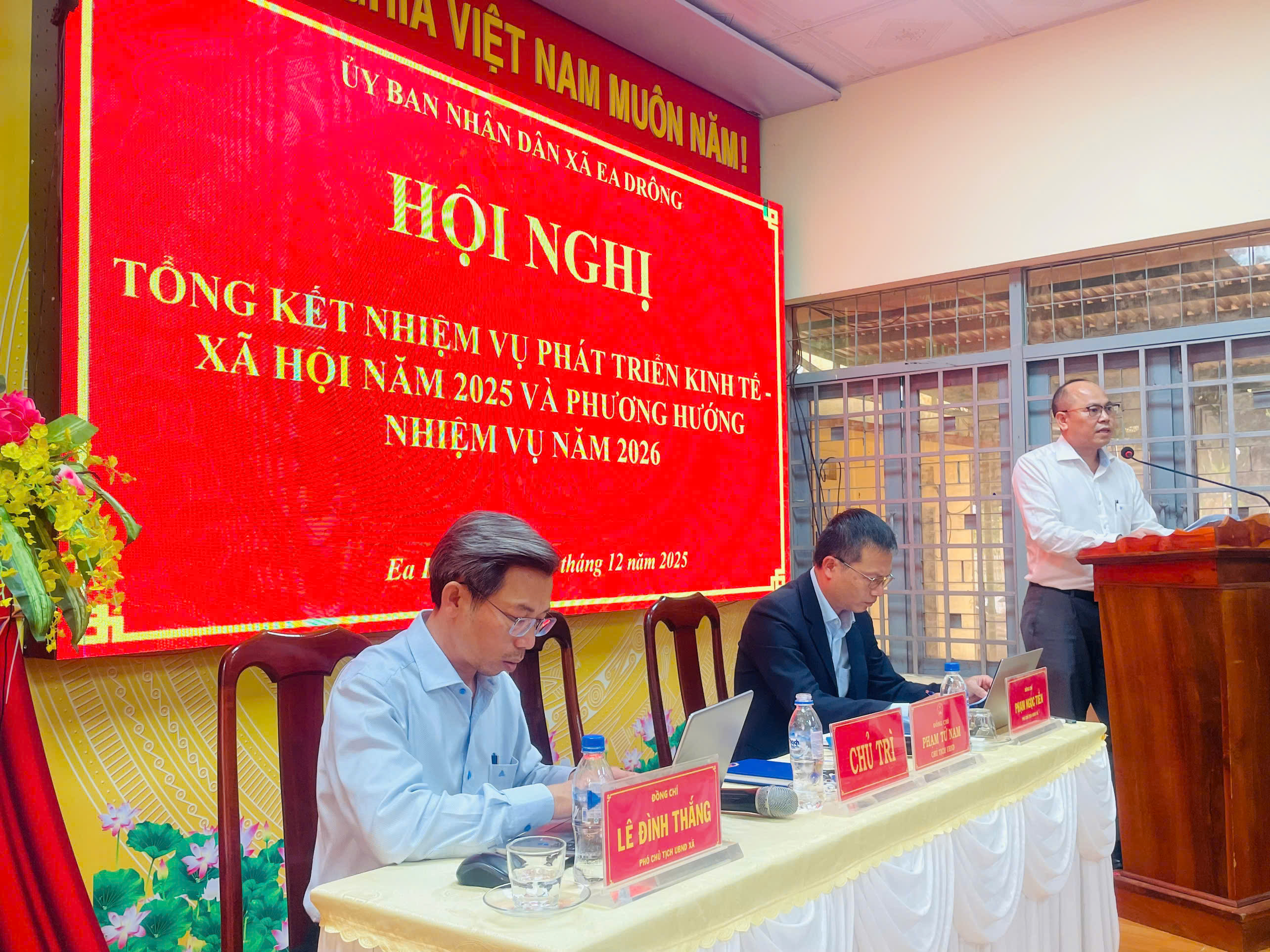 z7360540272885_2d5706e77fbf590b30a71774241811f8