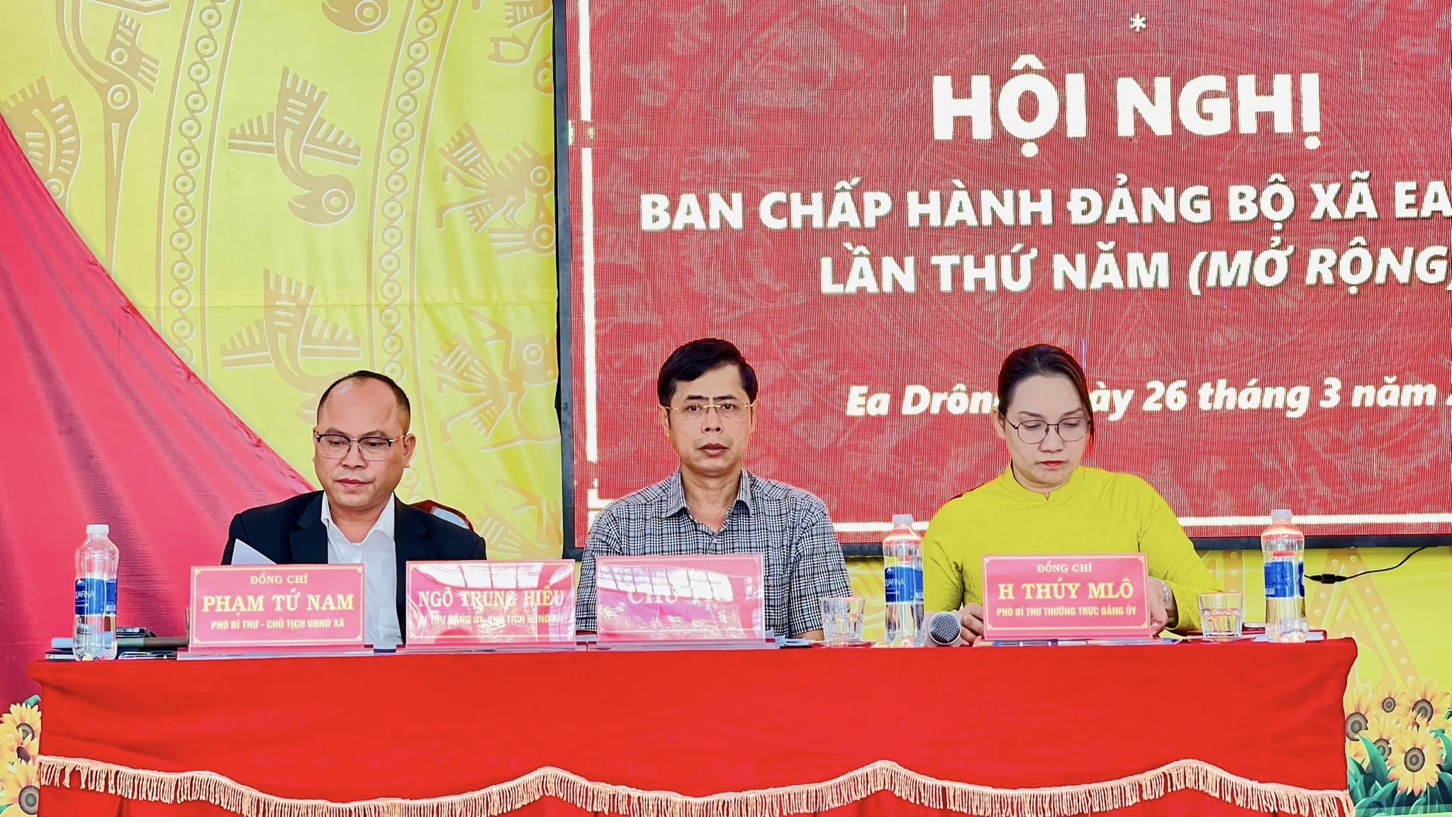 HỘI NGHỊ BAN CHẤP HÀNH ĐẢNG BỘ XÃ EA DRÔNG (MỞ RỘNG) LẦN THỨ NĂM